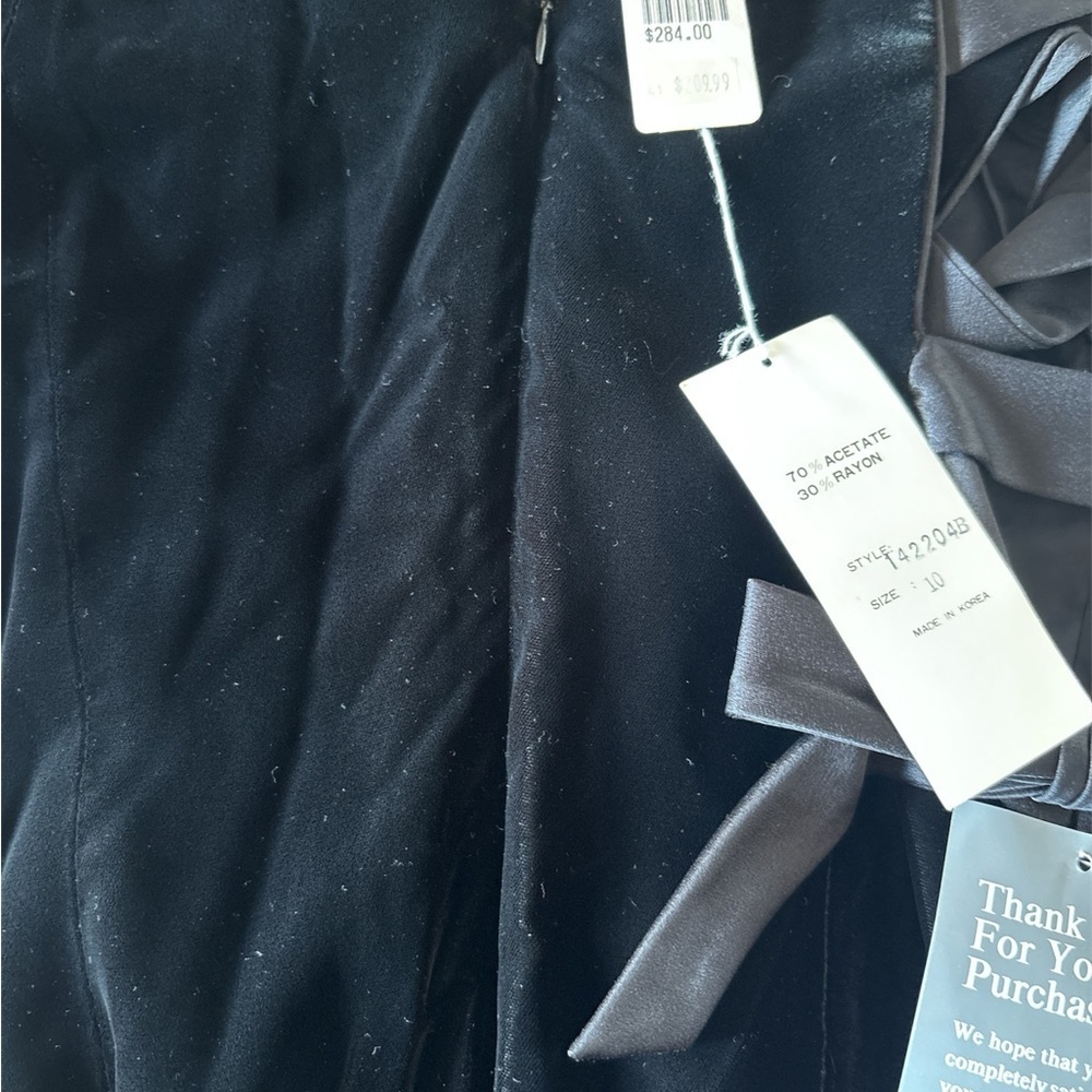 AJ A.J BARI black velvet sleeveless Dress Gown size 10, side slit - Picture 7 of 7